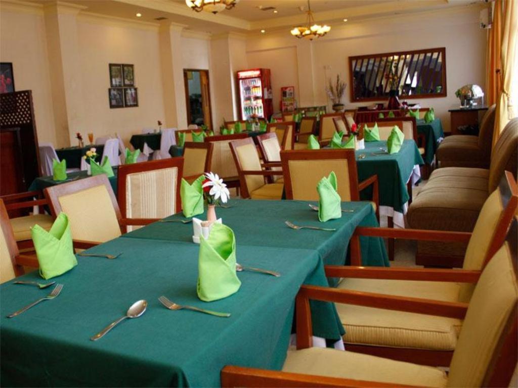 Pia Hotel Pangkalpinang Pangkalan Baru Εξωτερικό φωτογραφία