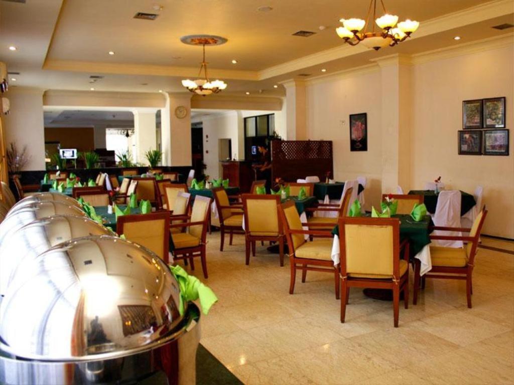 Pia Hotel Pangkalpinang Pangkalan Baru Εξωτερικό φωτογραφία